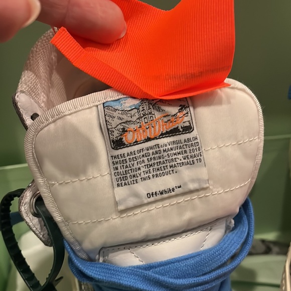 GLITTER OFF-WHITE HIGH TOP SNEAKERS - Picture 9 of 15